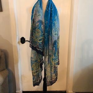 Spring scarf